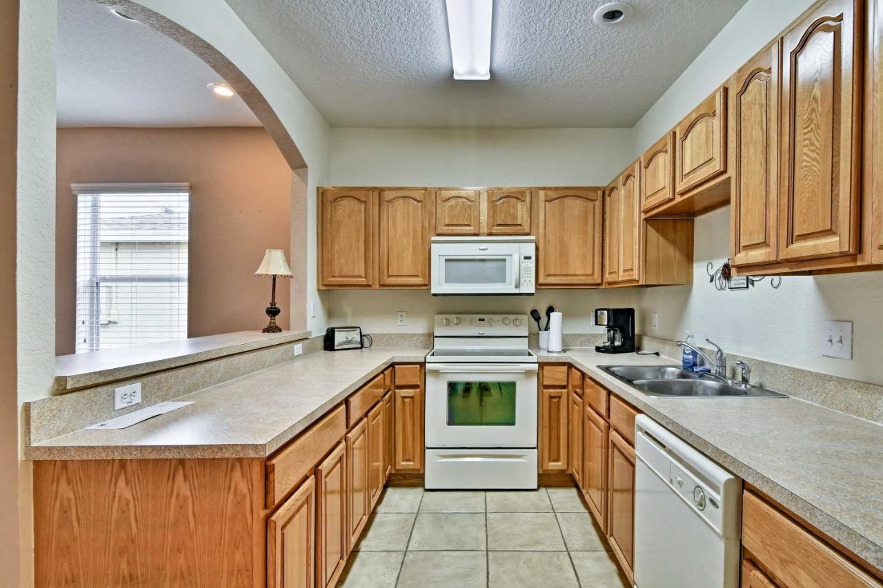 Pet-Friendly Sebring Escape With Yard And Pool Access Villa Exterior photo